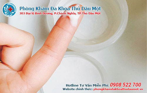 Khí hư màu trắng đục có mùi hôi là bệnh gì?