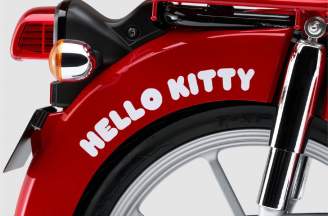 Khám phá Honda Cub Hello Kitty Japan: Biểu tượng “dễ thương” mang DNA bền bỉ của Super Cub