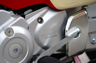 Honda Cub Hello Kitty Japan: Khi Super Cub gặp biểu tượng dễ thương của Sanrio
