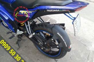 FZ150i 4 foot fender (single)
