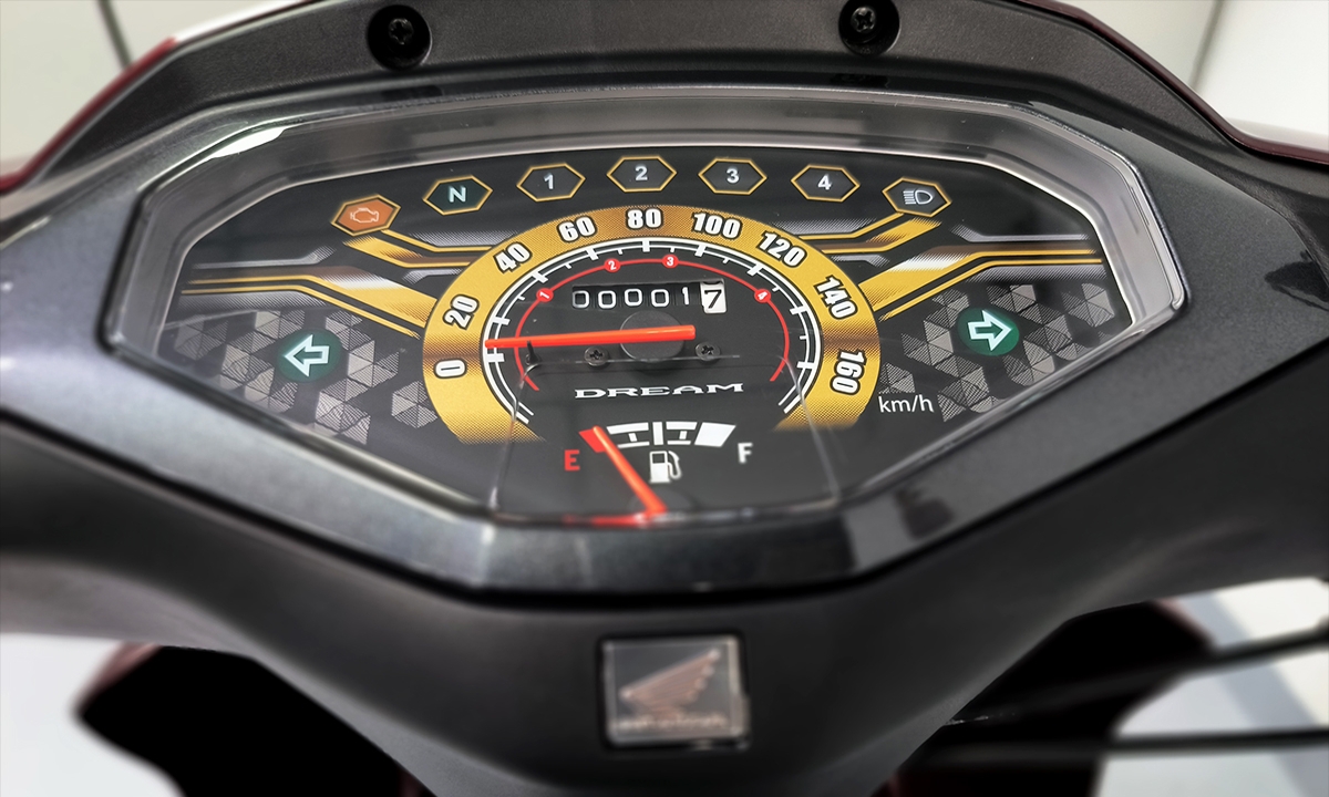 Đồng hồ thể hiện bản sắc mới cho thời kỳ huy hoàng của Dream 125 2024