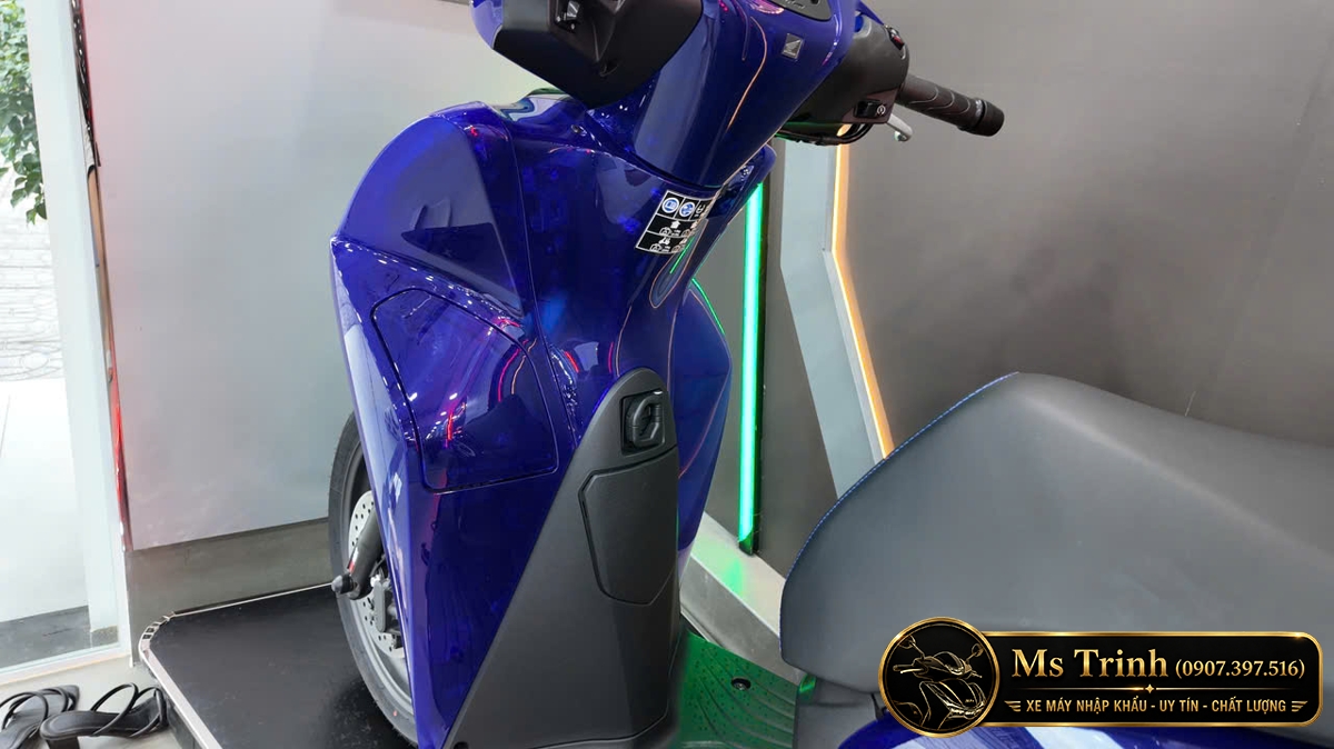 SH150 Vetro Blue HMR Vẫn là sắc xanh Sapphire, nhưng diện mạo đã khác